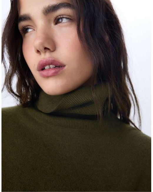 Stradivarius Basic Sweater Met Hoge Hals in het Green