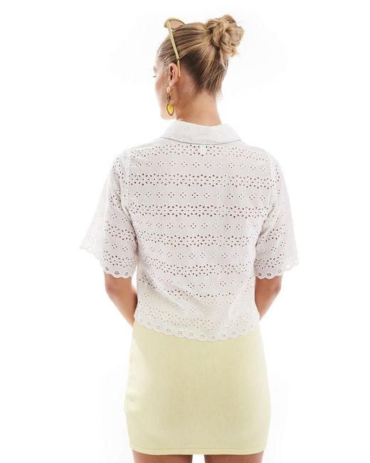 Chemise manches courtes avec détails en dentelle Brave Soul en coloris Natural