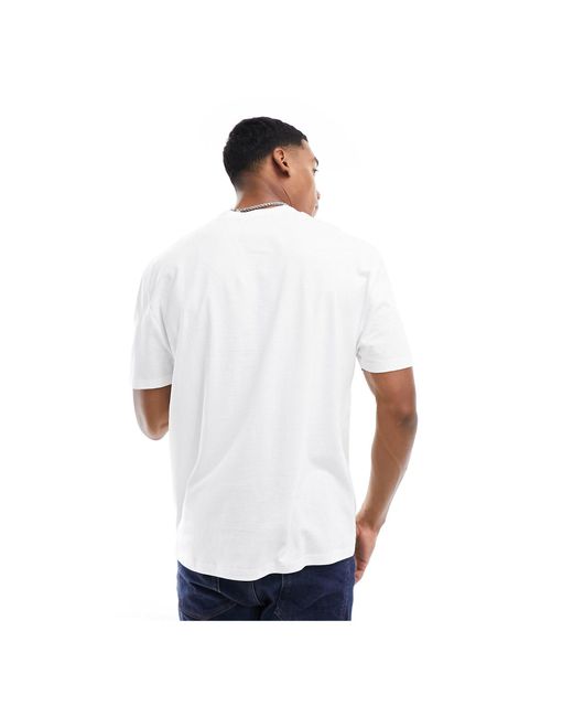 Camiseta blanca holgada con estampado ASOS de hombre de color White