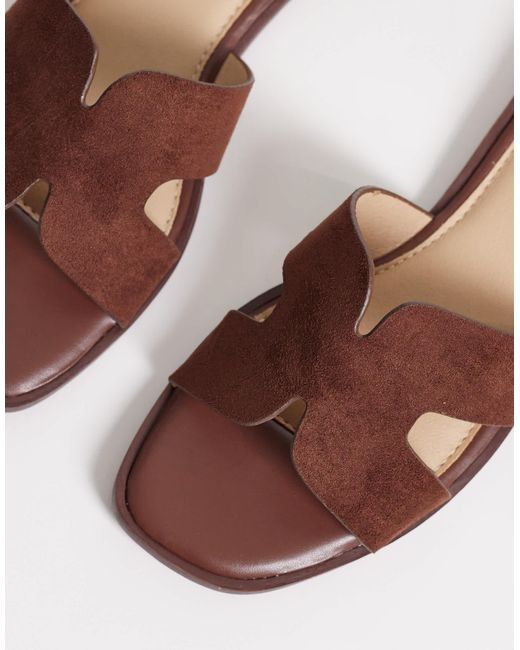 SEQWL Brown Storke Flat Sandals