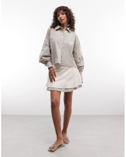Daisy Street Gray Boxy Crop Shirt