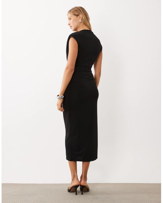 Robe midi sans manches e Mango en coloris Natural