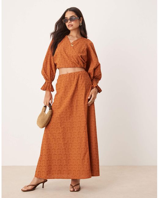 Top cache-cœur d'ensemble ASOS en coloris Brown