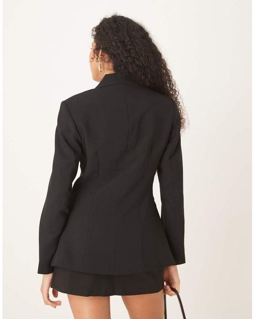 Gina Tricot Natural Fitted Blazer With Bold Shoulder