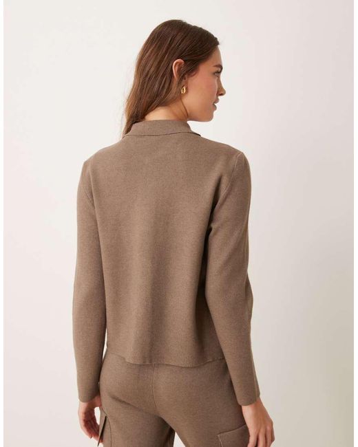 Vila Premium in het Brown