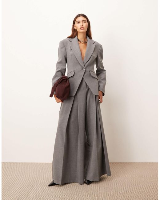 Blazer d'ensemble ajusté ARRANGE en coloris Gray