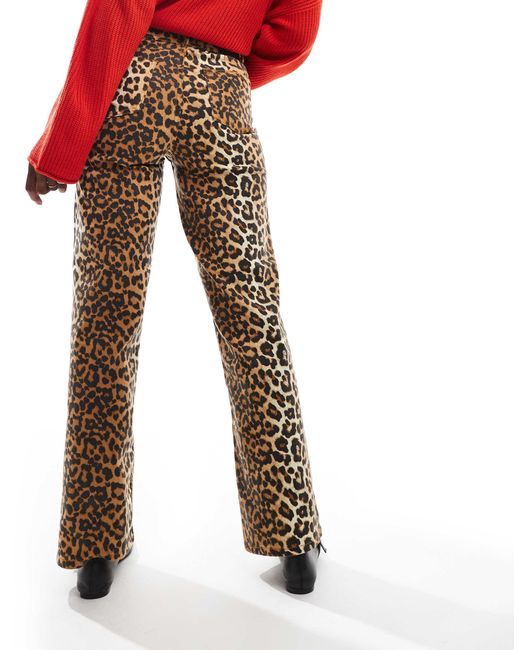 Y.a.s - jean droit à taille haute et imprimé léopard Y.A.S en coloris Red