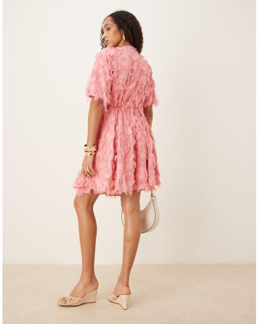 Y.A.S Mini Jurk Met Structuur En V-Hals in het Pink