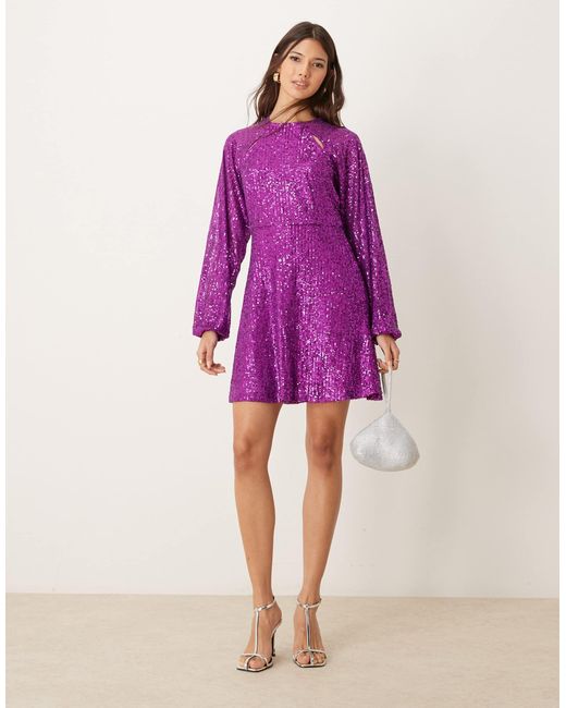 Robe courte à sequins Y.A.S en coloris Purple
