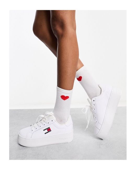 Tommy hilfiger essential trainers 2025