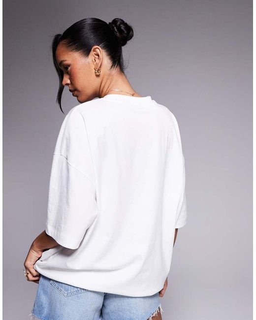 ASOS Weekend Collective in het White