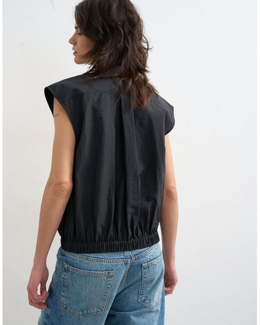 TOPSHOP Black Soft Zip Through Structured Shoulder Top