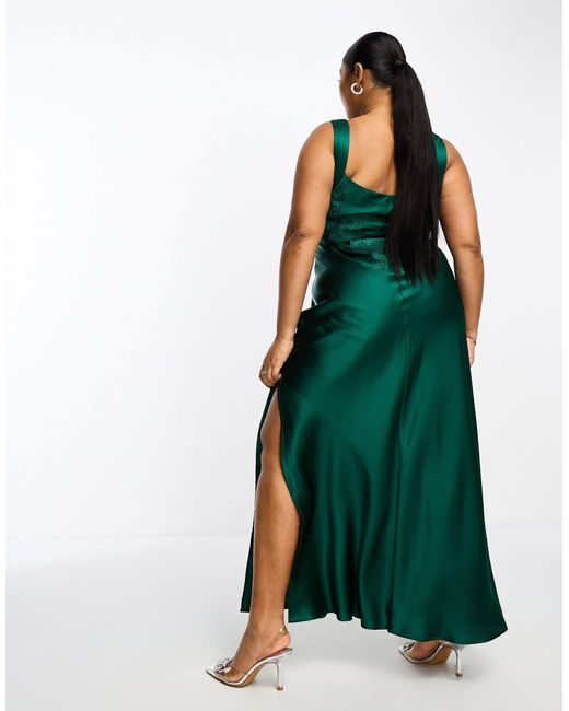 Asos design curve - exclusivité - robe longue en satin avec appliqué en dentelle - forêt ASOS en coloris Green
