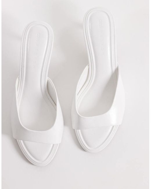 High-Five di ASOS in White