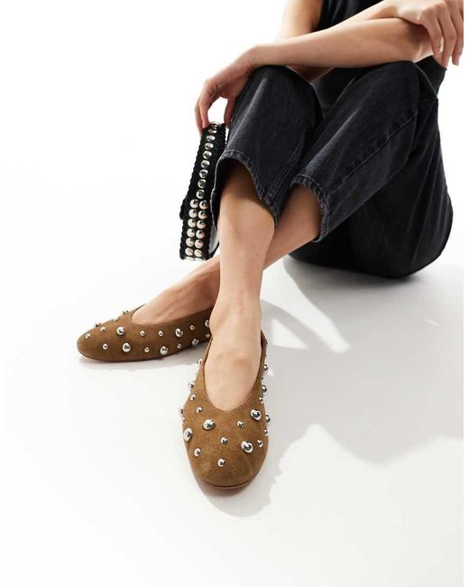 Stradivarius Ballerina's Van Leer En Suède Met Studs in het Black
