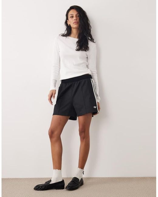 Adidas Originals White Sprinter Shorts With Knitted Crochet Details