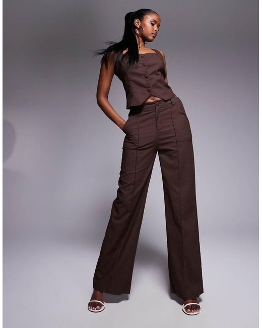 Pantalones De Sastre Chocolate De Pernera Ancha De Tejido Efecto Lino Exclusivos De (Parte De Un Conjunto) Kaiia de color Brown
