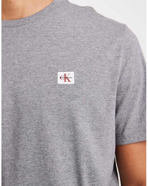 Camiseta Con Parche Del Logo De Calvin Klein de hombre de color Gray