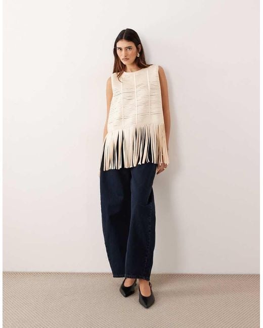 ARRANGE Natural Lattice Handwoven Fringe Hem T-shirt