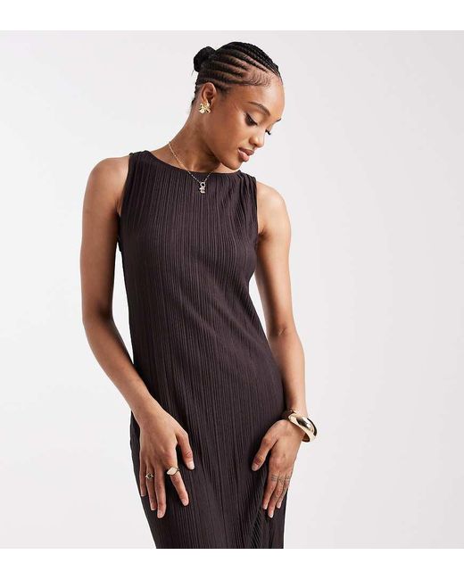 Vestito Lungo Plissé Color Cioccolato Con Scollo A Barchetta di Vero Moda in Brown