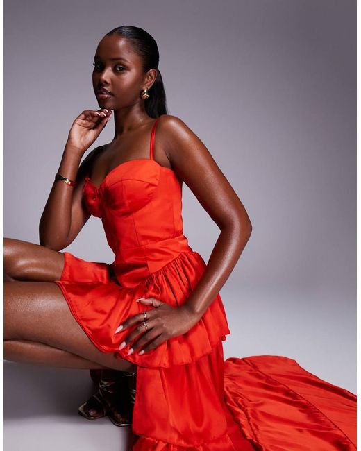 The Dolls House The Dolls House in het Red