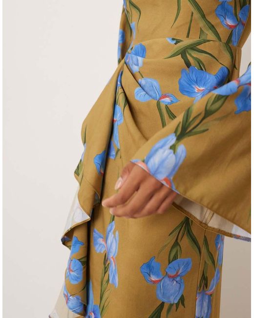 ASOS Maxi Jurk Met Lange Mouwen, Rok Met Ruches En Oversized Bloemenprint in het Natural