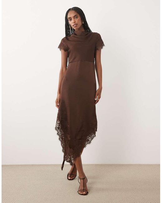 Abito Maxi di Vero Moda in Brown