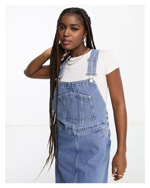 Monki Midi Denim Tuinjurk in het Blauw Lyst NL