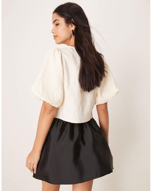 Top en jacquard structuré à manches bouffantes - crème Y.A.S en coloris Black