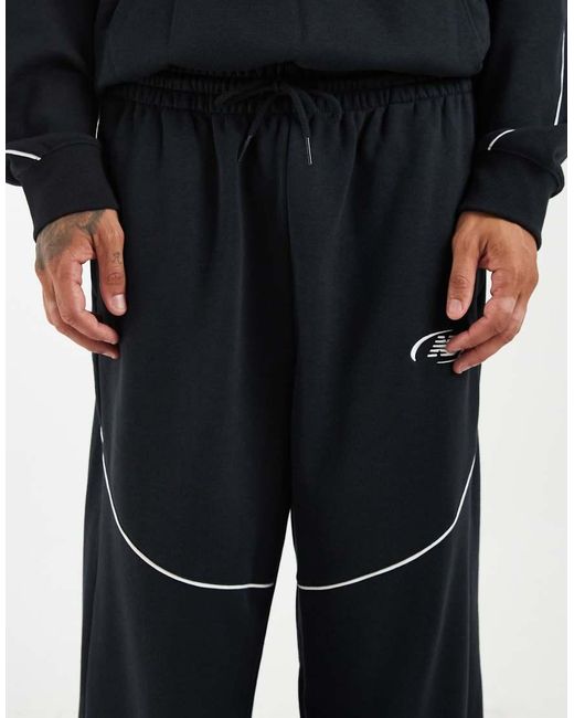 New Balance Black Trackside French Terry Trackpant for men