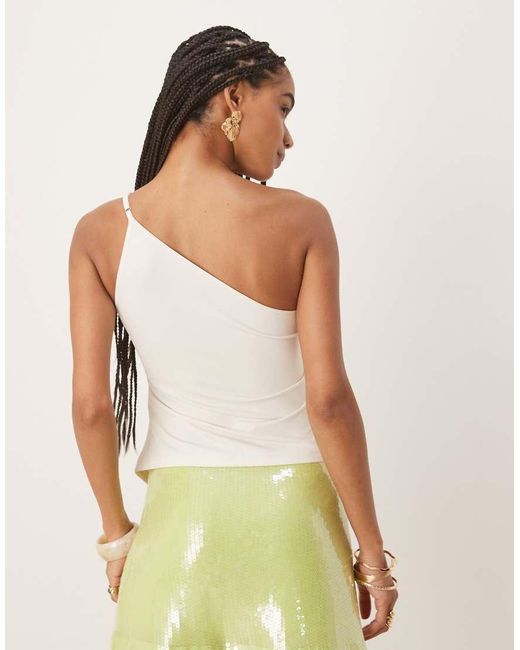 Abercrombie & Fitch Asymmetrische Top Met Blote Schouder in het White