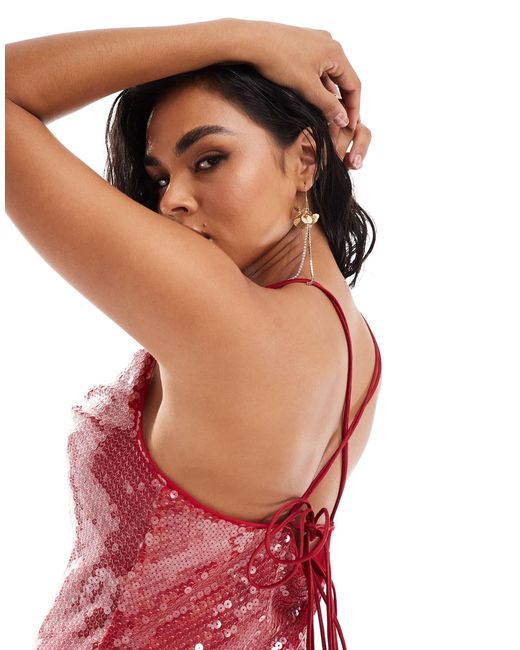 Robe courte à sequins transparents à col bénitier et lanières dans le dos ASOS en coloris Red