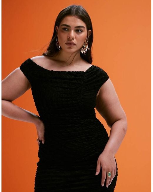 Vestido Midi De Tejido Texturizado Con Cuello Asimétrico Y Bajo De Flecos De Asos Design Curve ASOS de color Orange