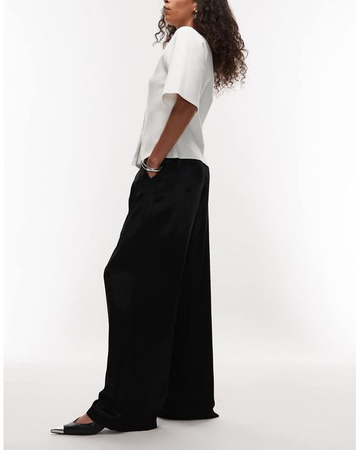 Pantaloni Sartoriali A Fondo Ampio Neri di ASOS in White