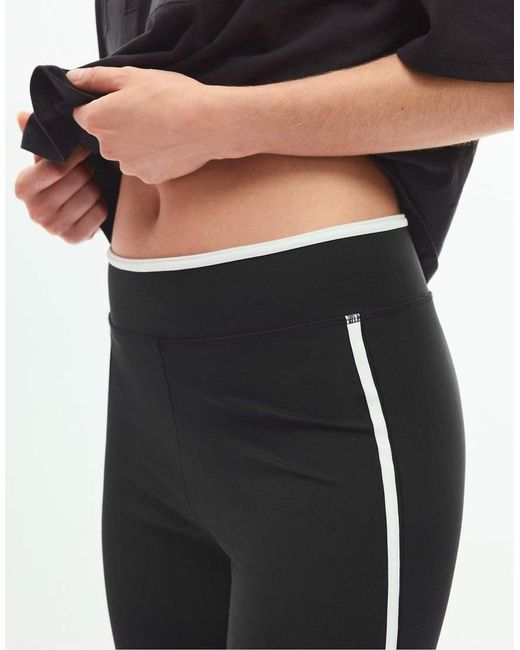 Stradivarius Black Side-stripe Capri leggings