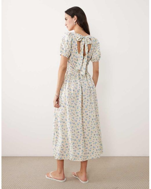 New Look Natural Ditsy V Neck Ruched Waist Midi Dress