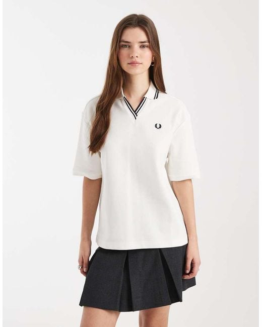 Fred Perry White Open Tipped Collar Logo Polo Shirt