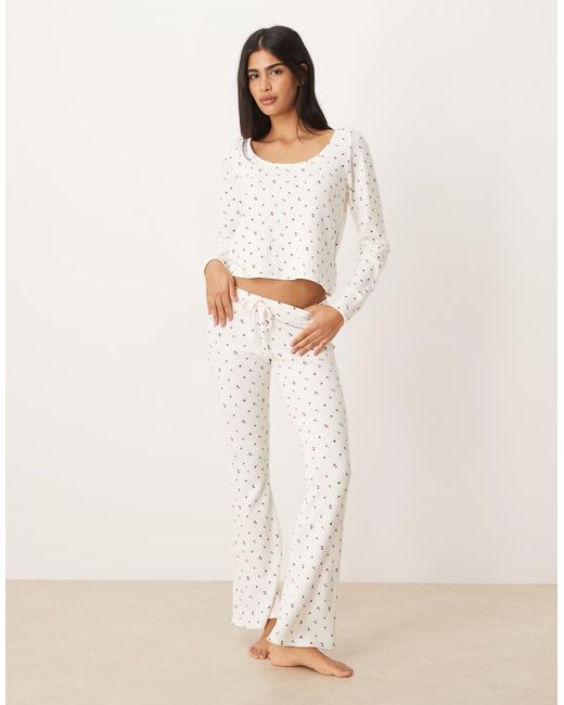 Hollister Natural Gilly Hicks Mid Rise Flare Cosy Waffle Trousers Co-ord