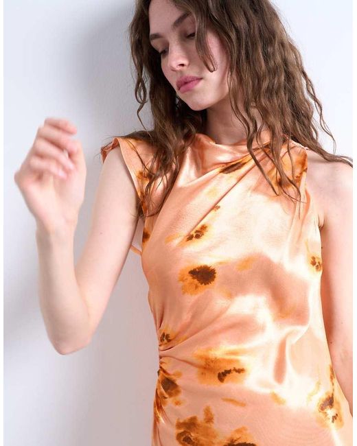 Vestido Corto Estampado Y Asimétrico Con Detalle Fruncido En La Cintura Y Cuello Subido De TOPSHOP de color Gray