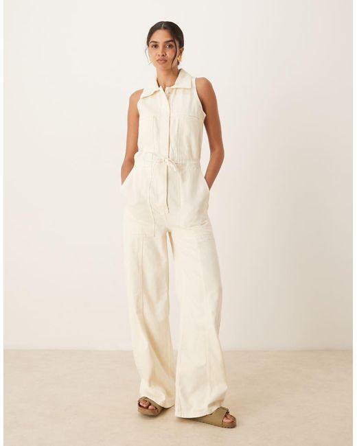 Mango Mouwloze Jumpsuit Met Kraagje, Knoopsluiting En Gestrikte Taille in het Natural