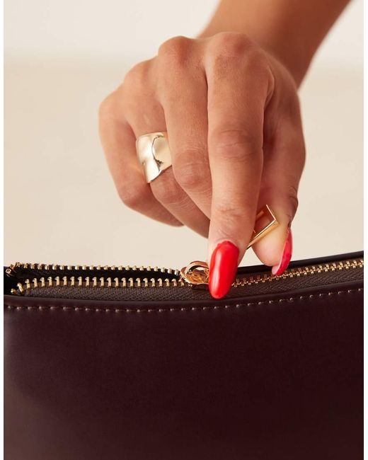 Borsa Da Spalla Bordeaux di ASOS in Brown