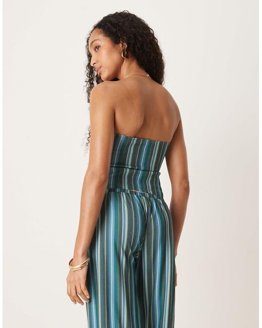 ASOS Blue – strukturiertes, trägerloses oberteil