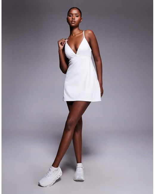 4505 Padel in het Gray