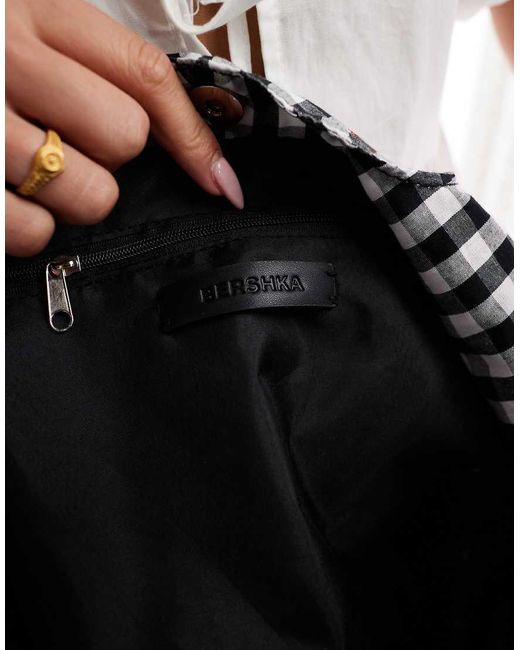 Borsa Shopper Bianca A Quadretti Con Fiorellini Ricamati di Bershka in White