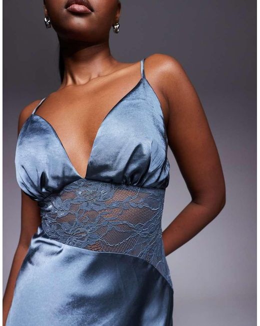 strapless open back dress Naia Boucl Off-Shoulder Maxi Dress in Mint