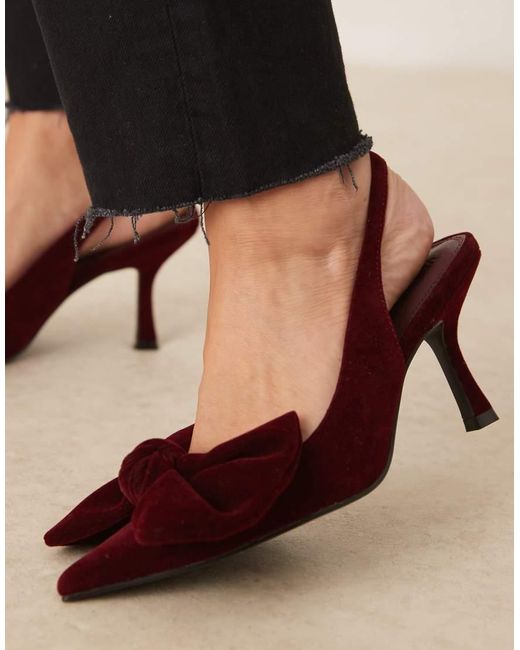 Saffron di ASOS in Black