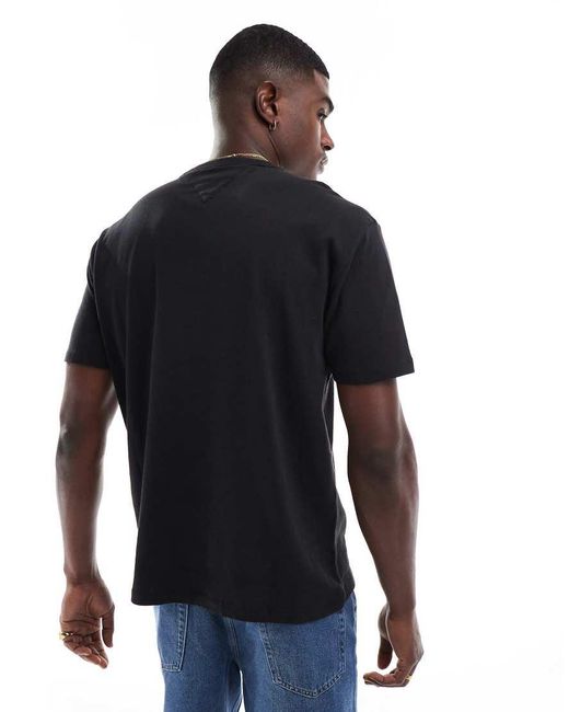 Tommy Hilfiger Black Regular Badge Logo T-shirt for men