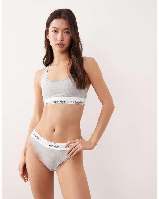 Icon Bralette A Scollo Rotondo di Calvin Klein in Natural