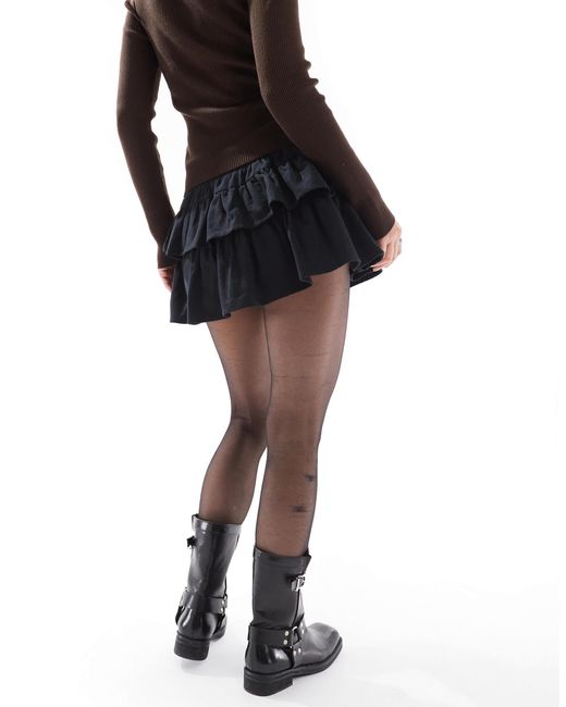 Stradivarius Black Str Ruffle Skort