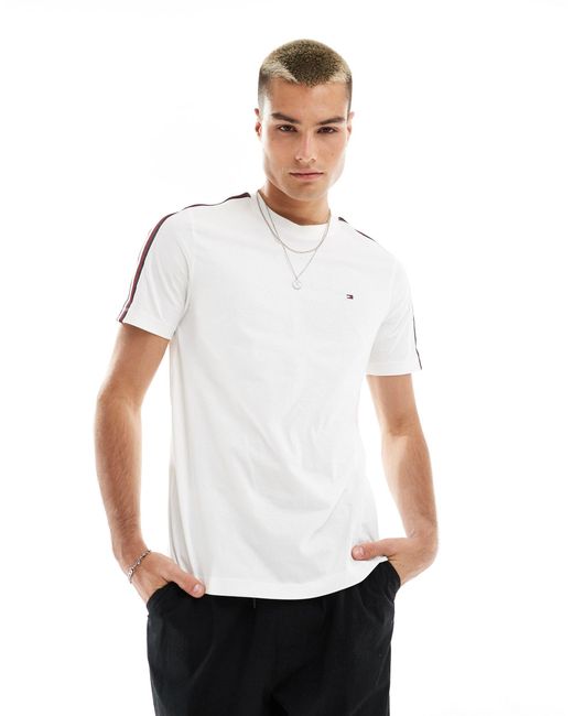 T-shirt bianca con fettuccia a contrasto di Tommy Hilfiger in White da Uomo